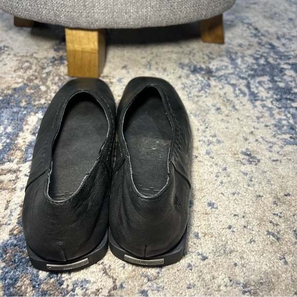 Frye Dark Pewter Claire Leather Flats Size 8 - Picture 6 of 9